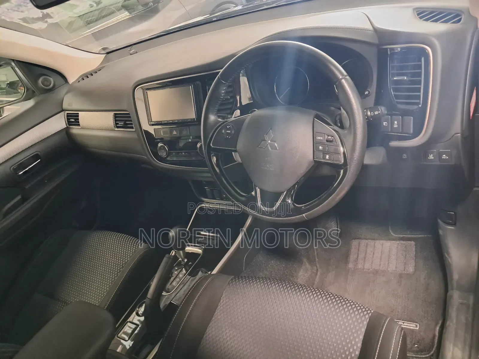 Mitsubishi Outlander 2018 Matt Black