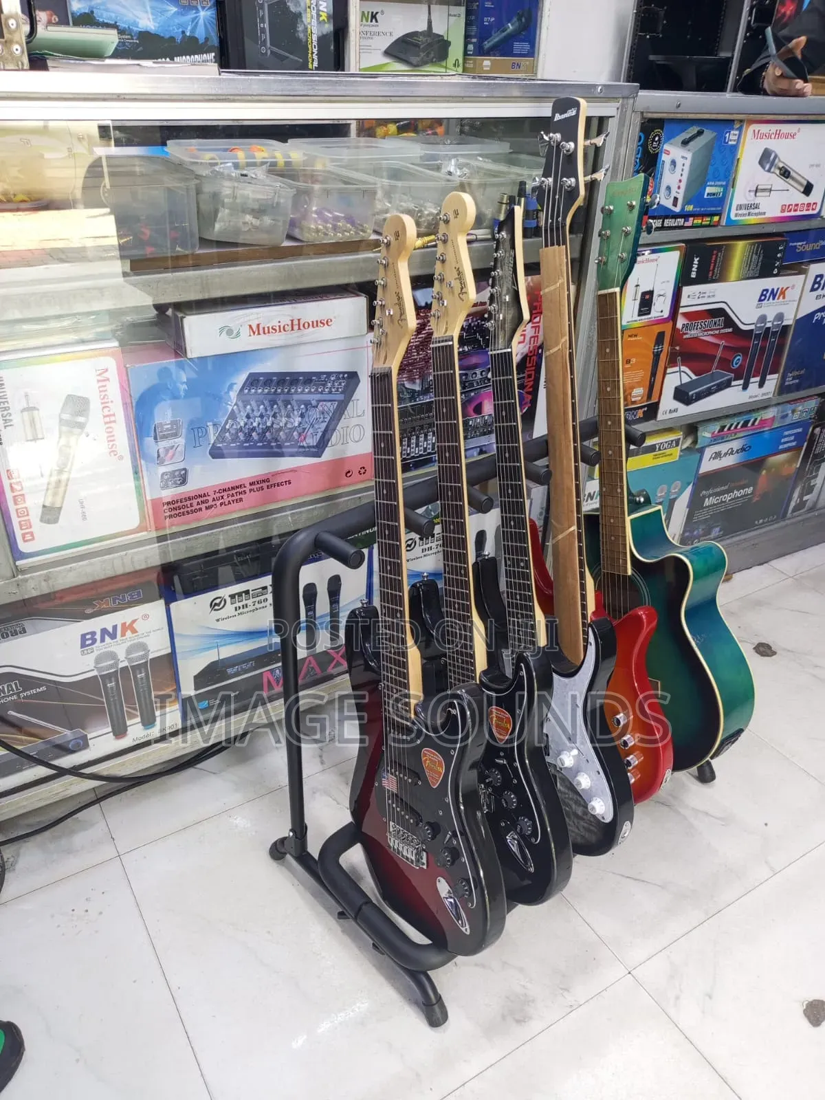 Guitar Stand for 5 Guitars