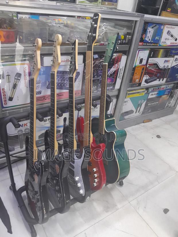 Guitar Holder for Upto 5 Guitars - thumbnail 3