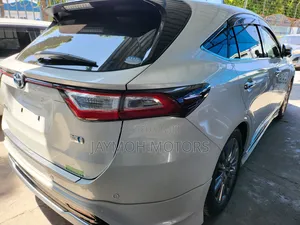 Toyota Harrier 2018 White