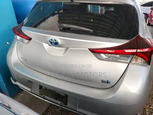 Toyota Auris 2017 Silver