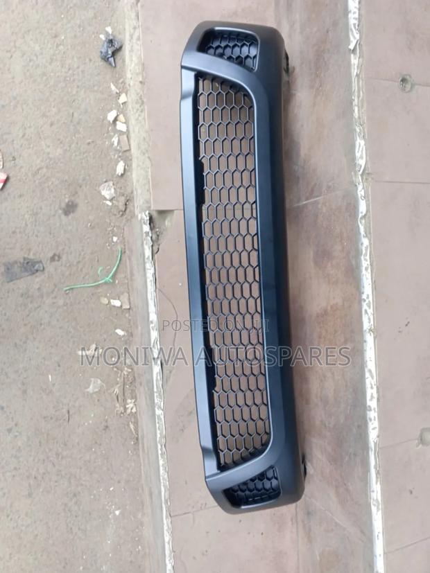 Grill Toyota Hilux Revo Rocco