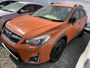 Subaru XV 2017 Orange