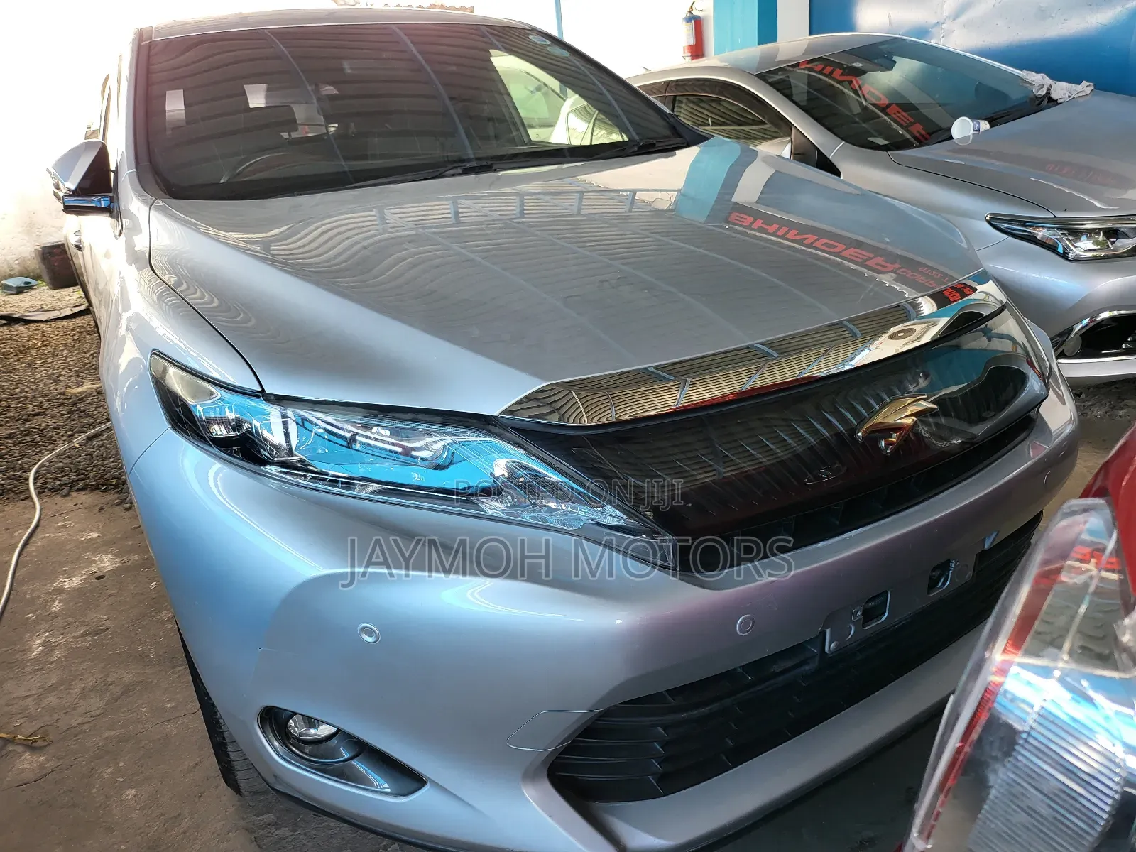Toyota Harrier 2017 Silver