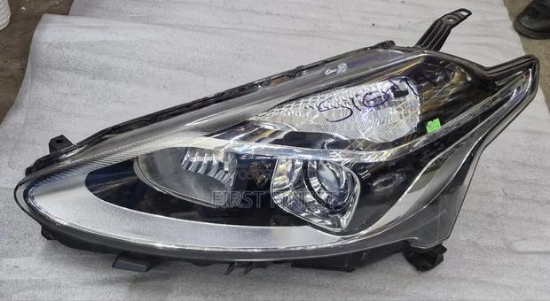 Sienta 2015 Headlights Non Xenon Part No.52-334