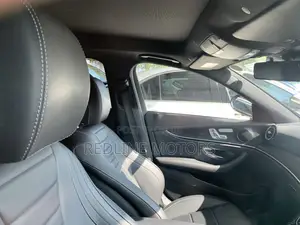 Mercedes-Benz E200 2017 Pearl