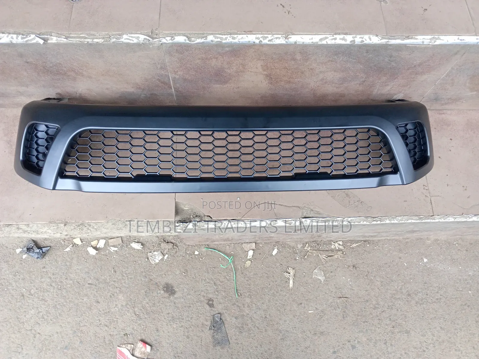 Front Grill Toyota Hilux Rocco 2018