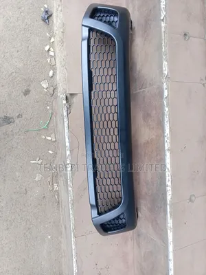 Front Grill Toyota Hilux Rocco 2018