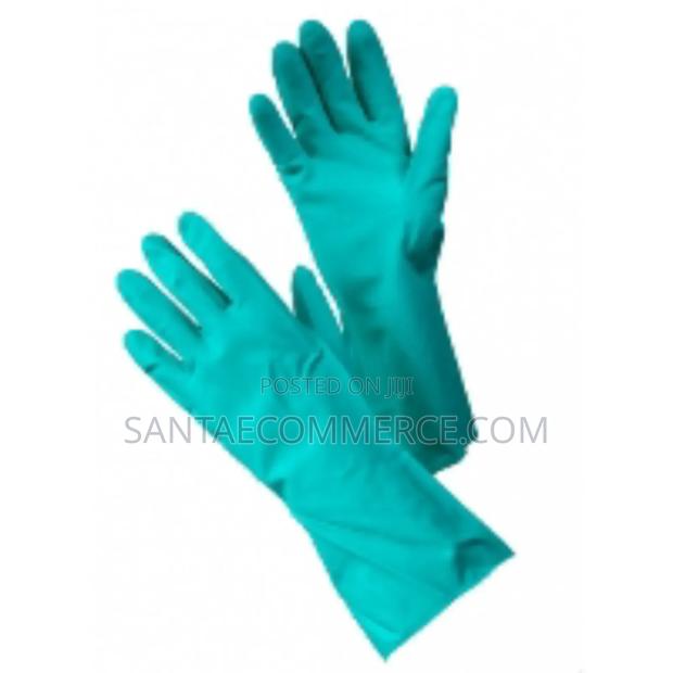 Nitrile Heavy-Duty Gloves