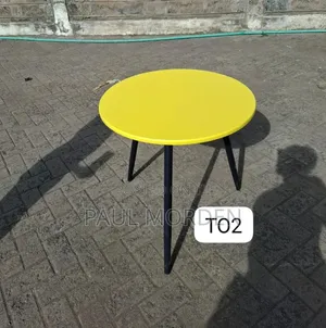Round Dining Table With Yellow Top