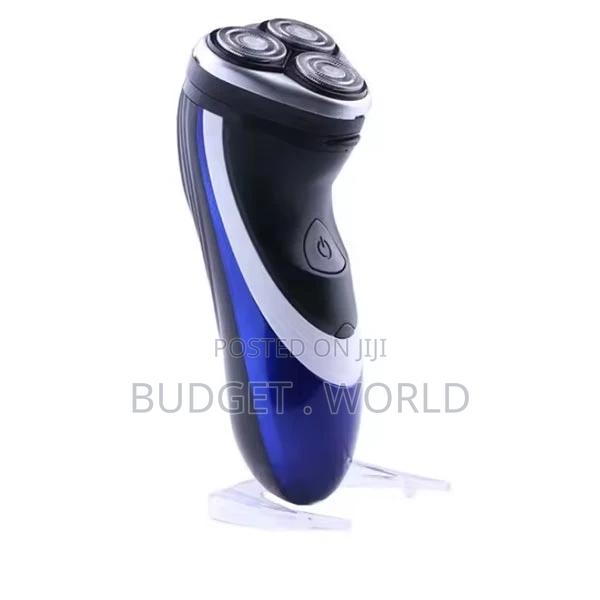 Cordless Smoother - Dry/Wet Cordless Electric Shaver - main view