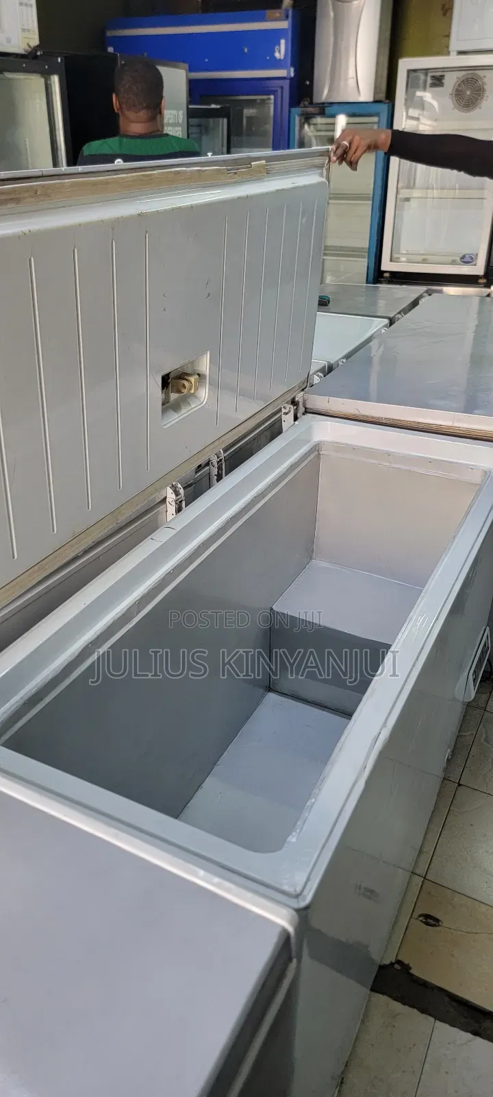 650l Single Door Freezer