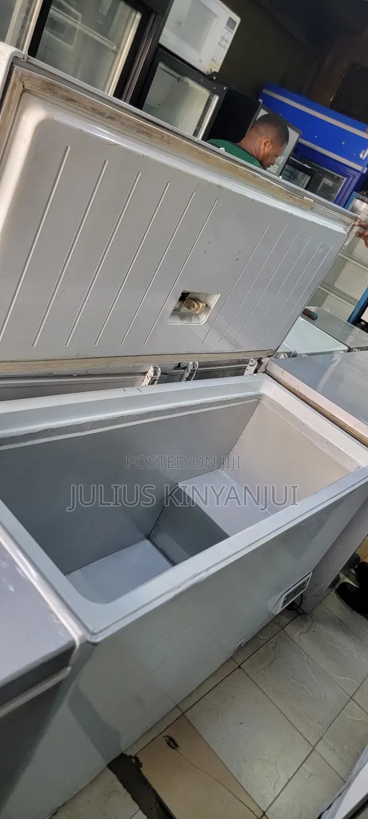 650l Single Door Freezer