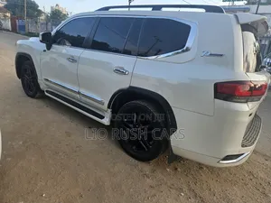 Toyota Land Cruiser 2014 White