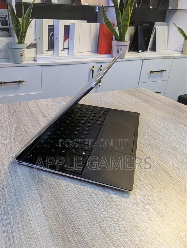 Laptop Dell XPS 13 16GB Intel Core I7 SSD 512GB - thumbnail 3