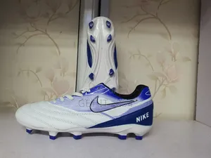 Nike Football Boots 
Sizes 37-40