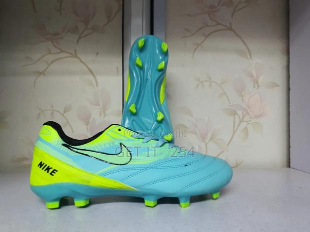 Nike Football Boots 
Sizes 37-40 - thumbnail 4