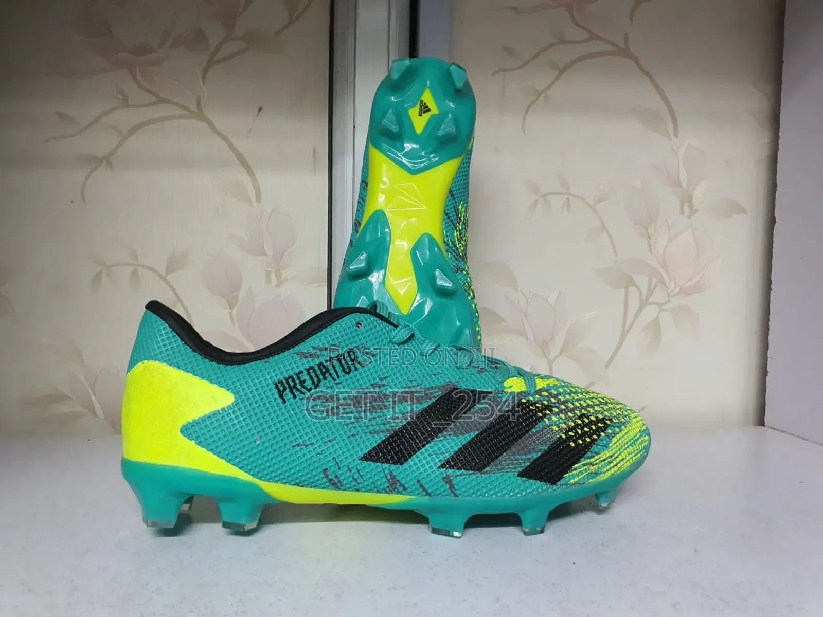 T90 Football Boots 
Sizes 37-41
Assorted Colors