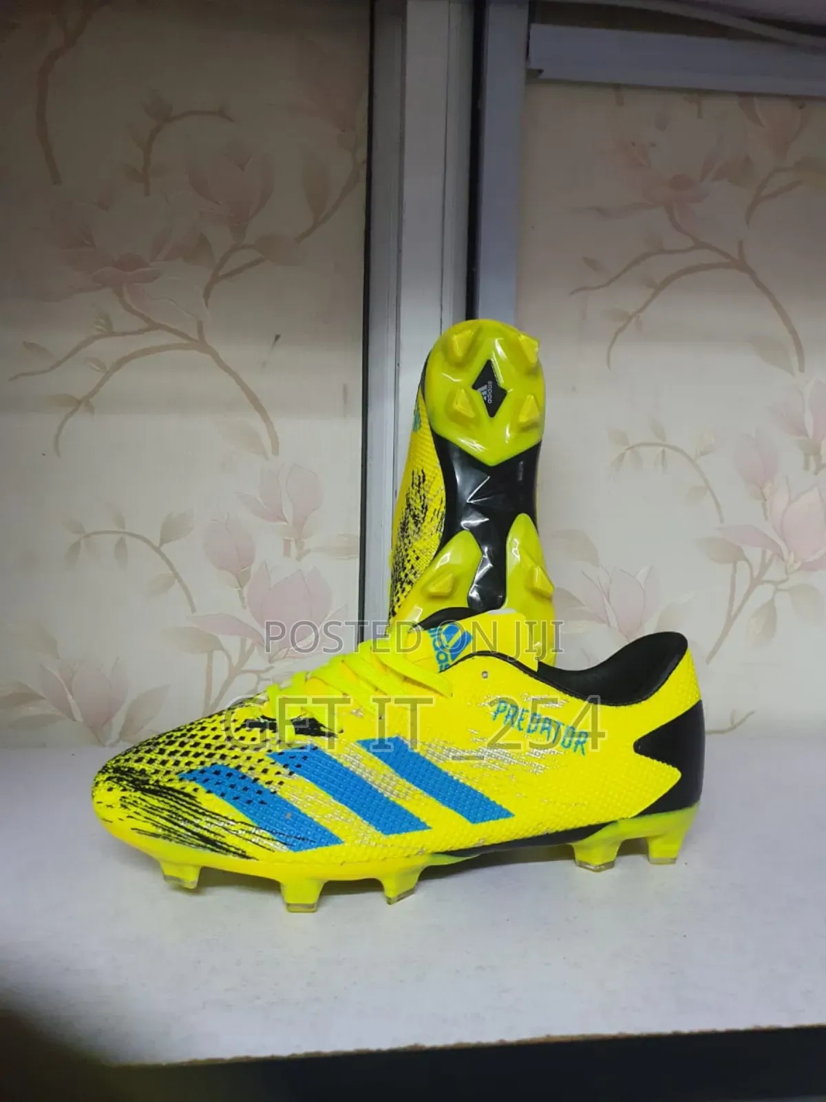 T90 Football Boots 
Sizes 37-41
Assorted Colors