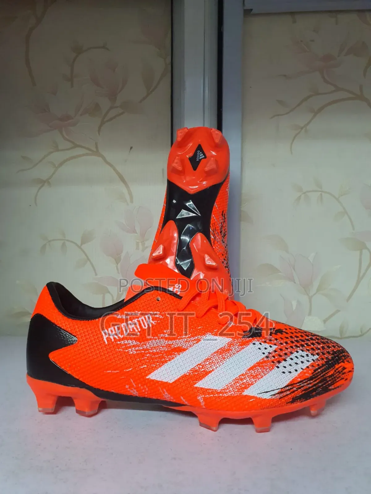 T90 Football Boots 
Sizes 37-41
Assorted Colors