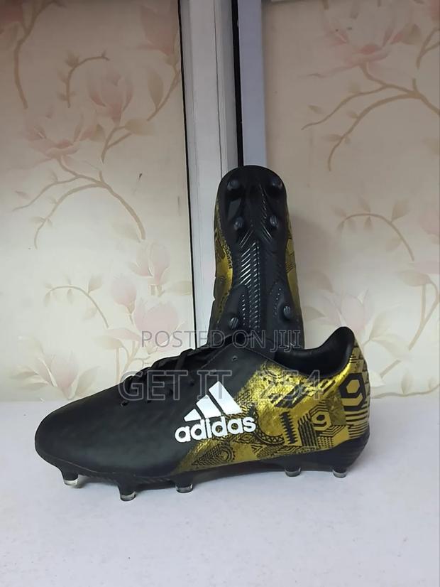 Adidas Football Boots 
Sizes 35-40