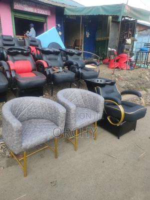 Salon Seats/ Salon Sink - main view