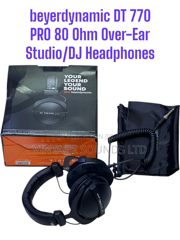 Beyerdynamic Dt 770 Pro 80 Ohm Over-Ear Studio Headphones