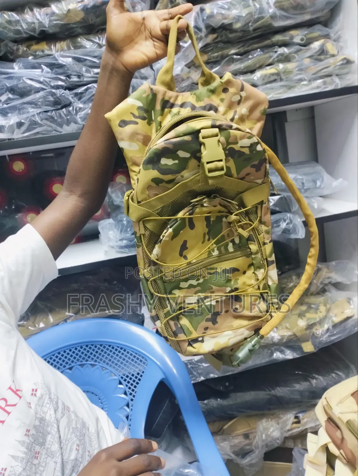 Camel Hiking Bag With Water Bladder