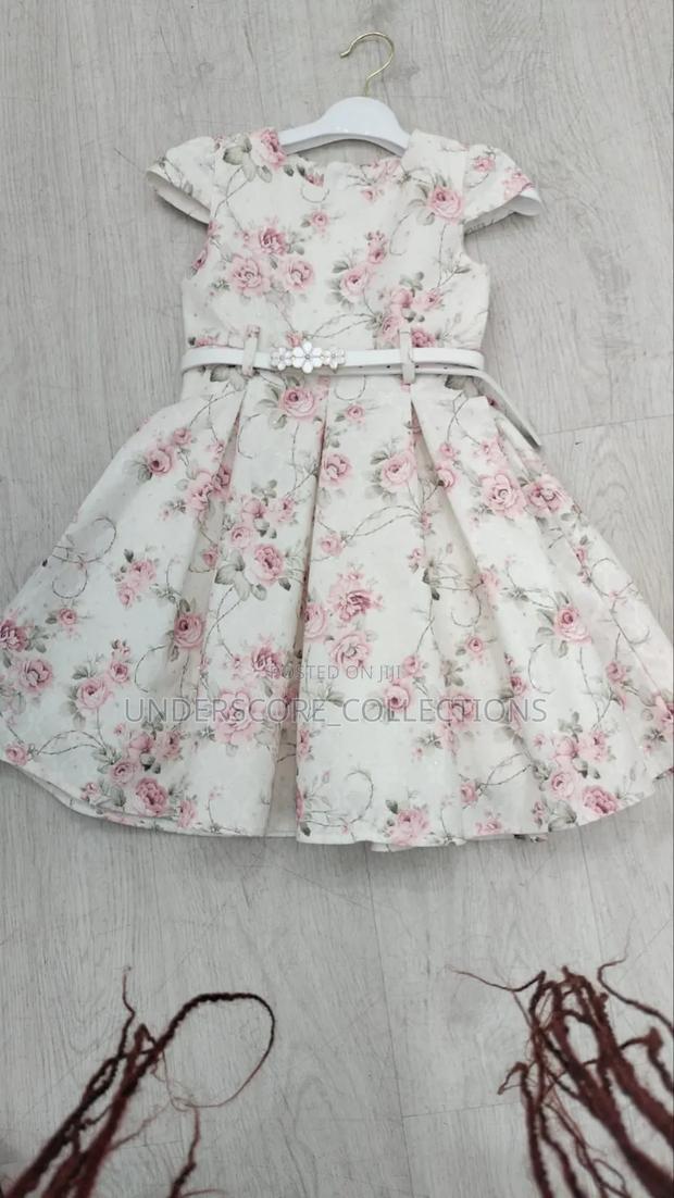 Very Pretty Girls Dresses.Sizes Ages 3-12yrs