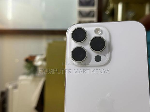 Apple iPhone 16 Pro Max 512 GB White - thumbnail 4
