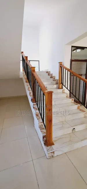 5bdrm Mansion in Gede Malindi for sale