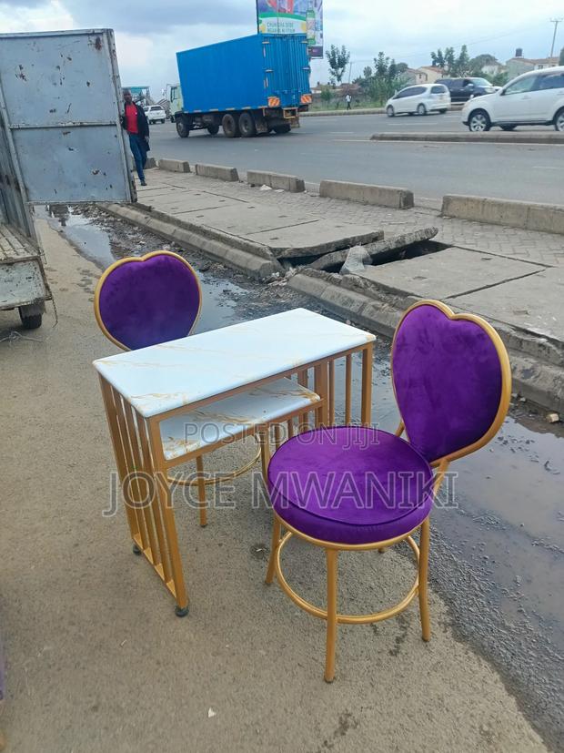 Love Seat Make Design, Manicure Set and Marble Table  - thumbnail 2