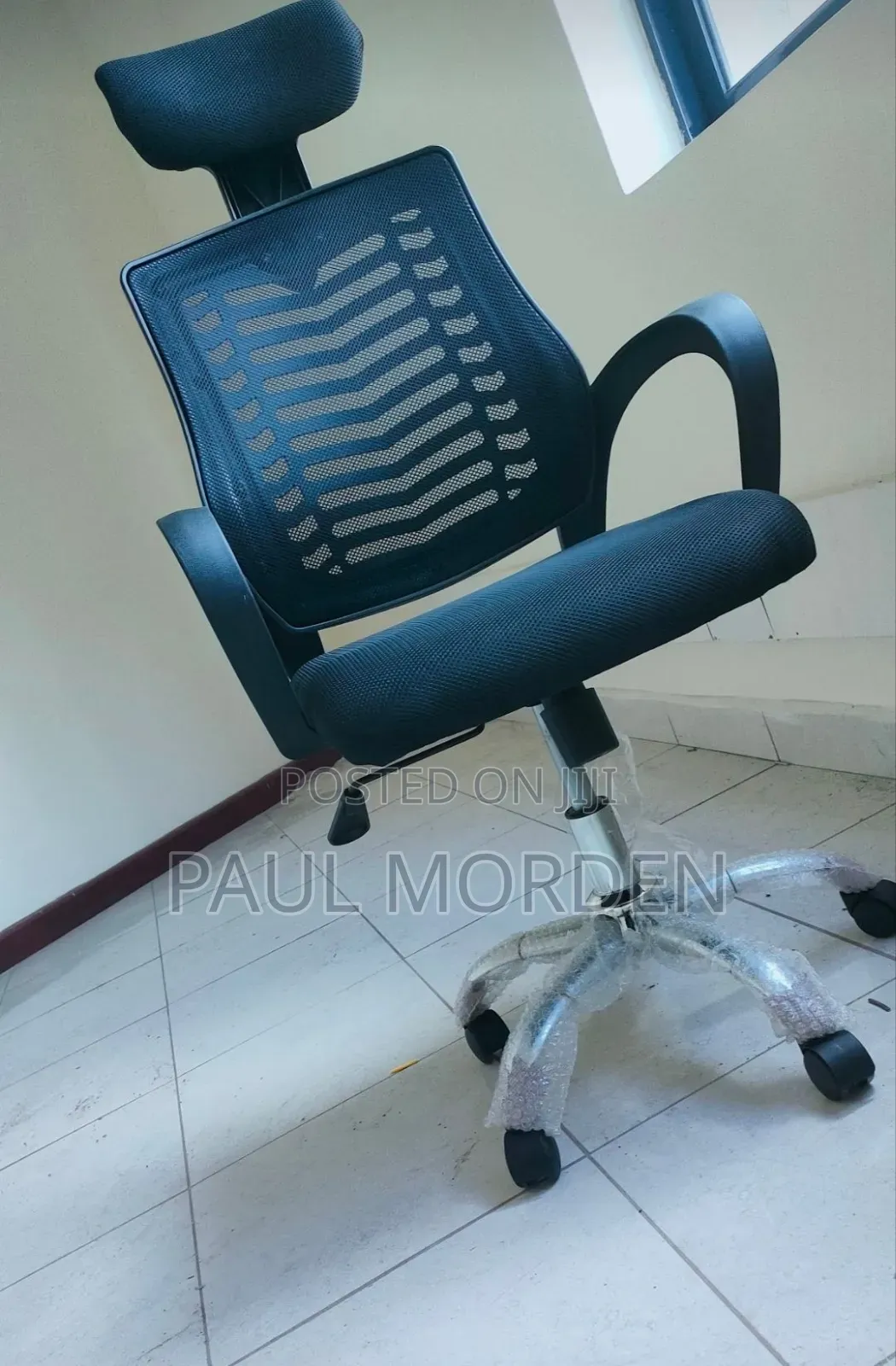 Black Generic Adjustable Headrest Office Chair