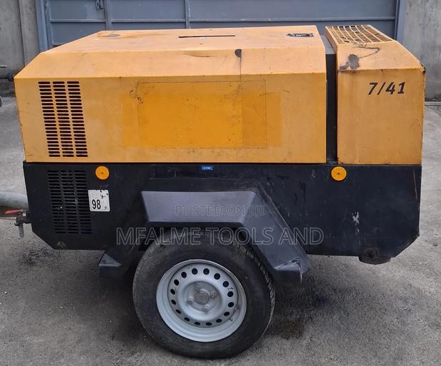Compressor 2015 Doosan 741 4cyl Diesel 10 Bars 140 CFM Ex-Uk