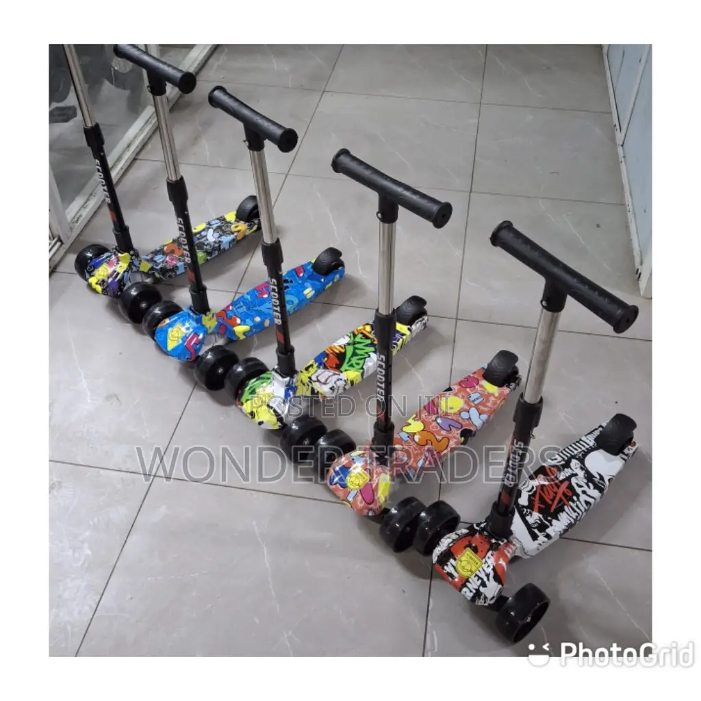 Graffiti Scooter With Wide Wheel and Melody