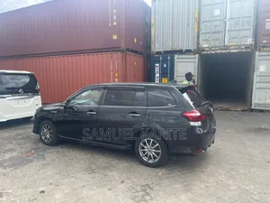 Toyota Corolla Fielder 2018 Black