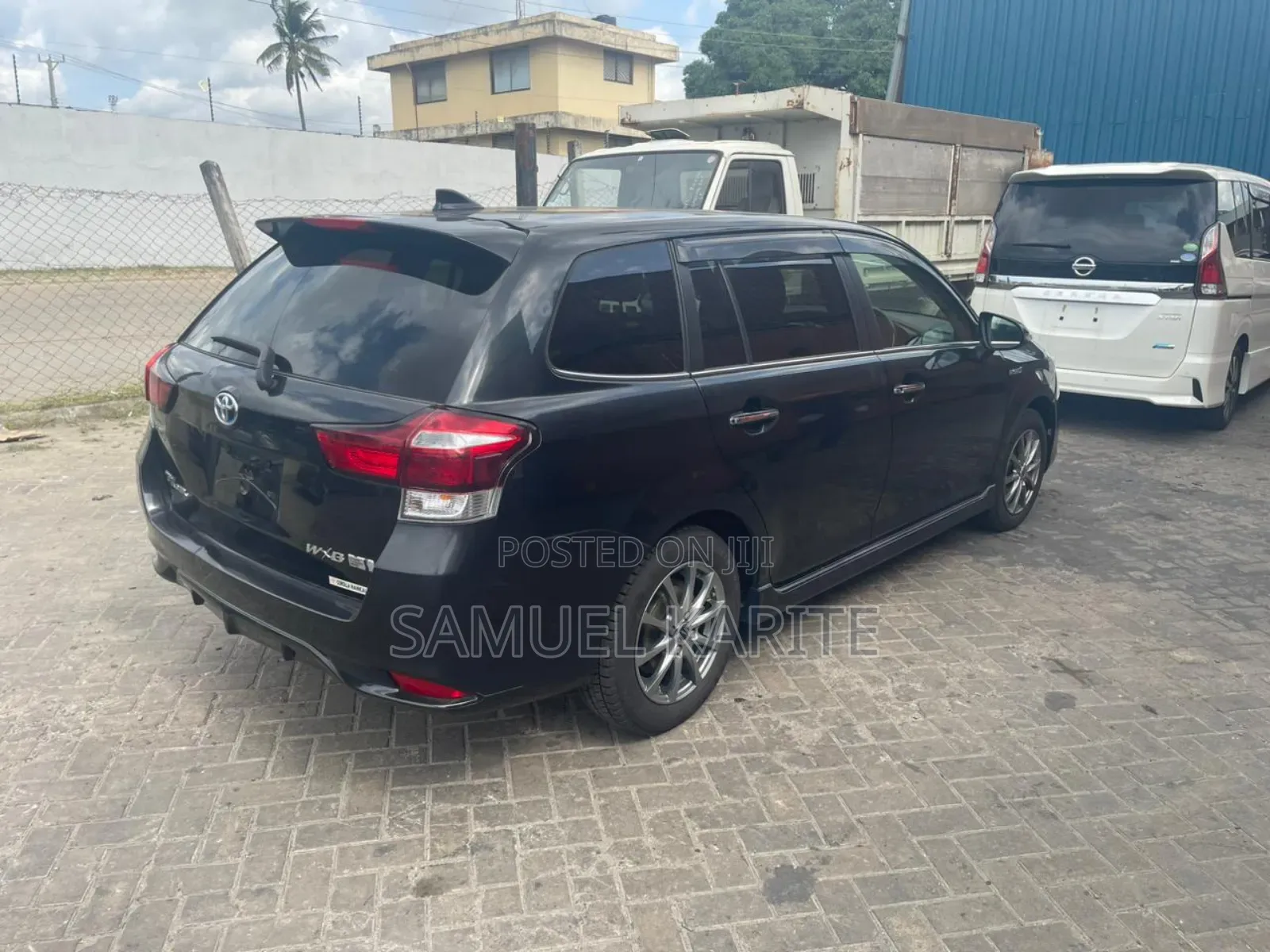 Toyota Corolla Fielder 2018 Black