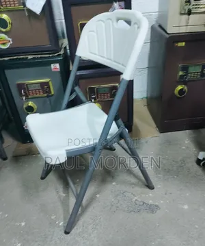 White Plastic Foldable Chairs
