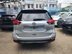 Nissan X-Trail 2.0 Petrol AWD 2019 Silver