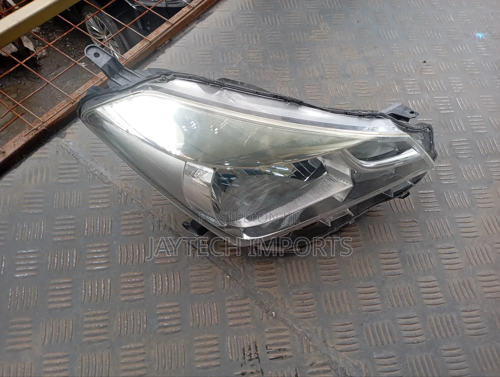 Vitz Juwella New Model Headlight RHS