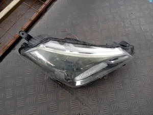 Vitz Juwella New Model Headlight RHS