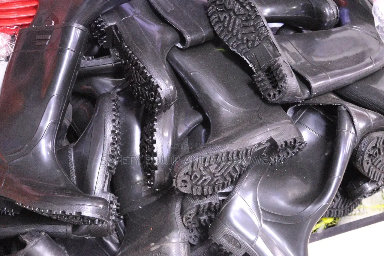 Black Gumboots Light Duty At Wholesale