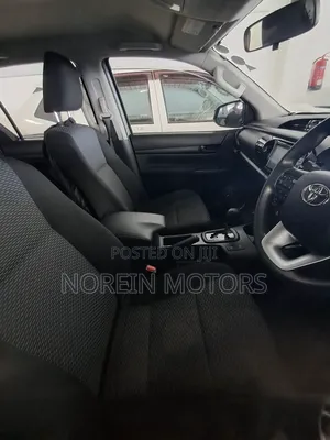 Toyota Hilux 2017 Gray