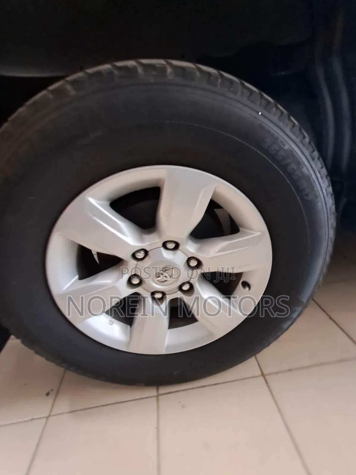 Toyota Hilux 2017 Gray