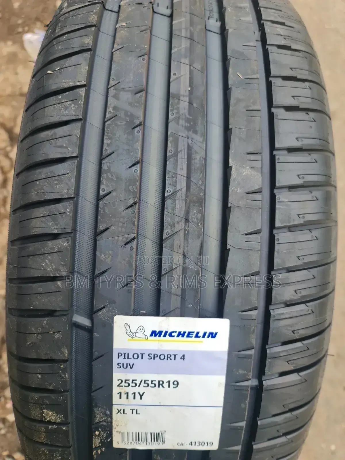 255/55 R19 Michelin Tyres.