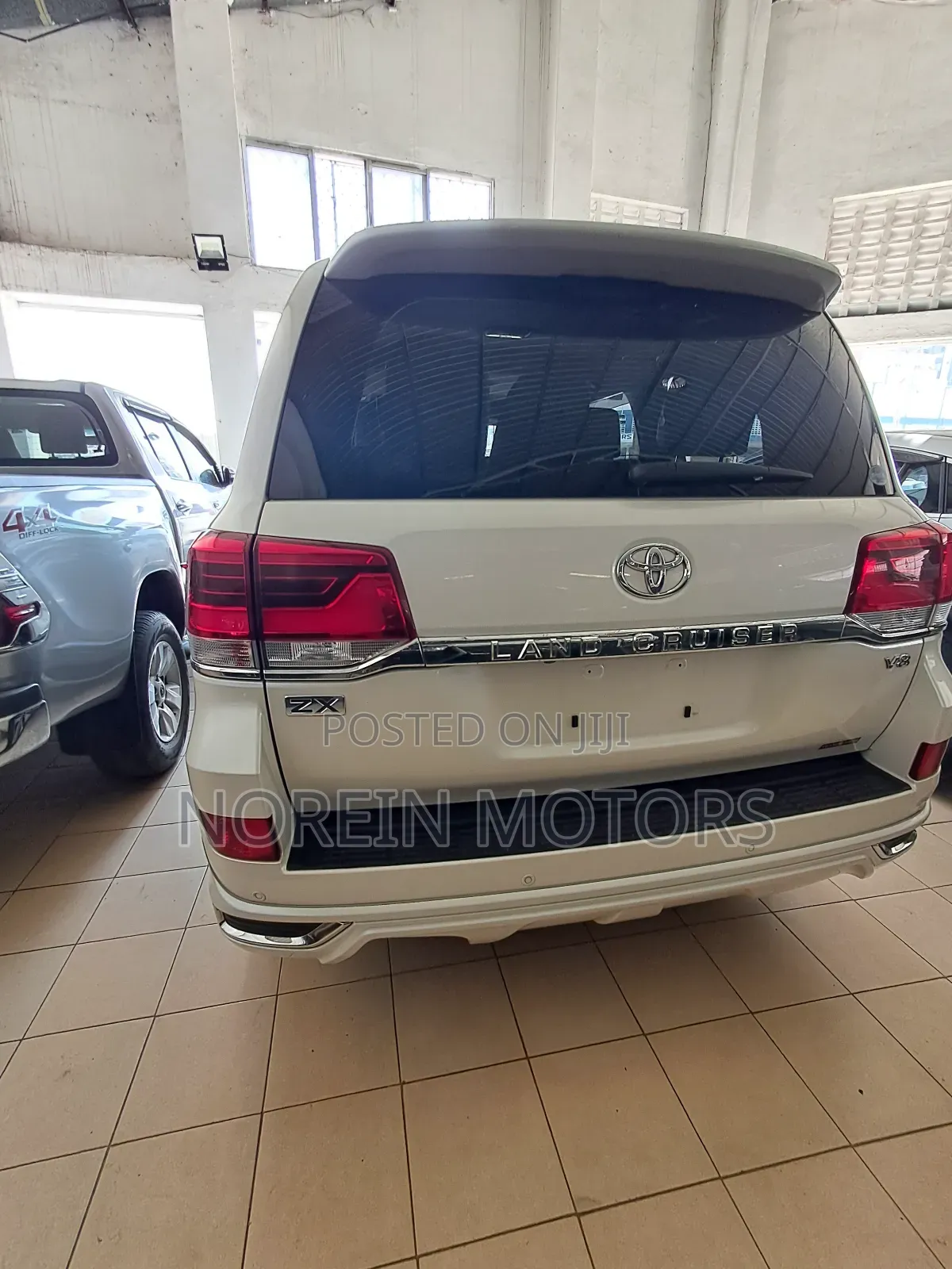 Toyota Land Cruiser Prado 2017 Beige