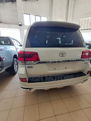 Toyota Land Cruiser Prado 2017 Beige