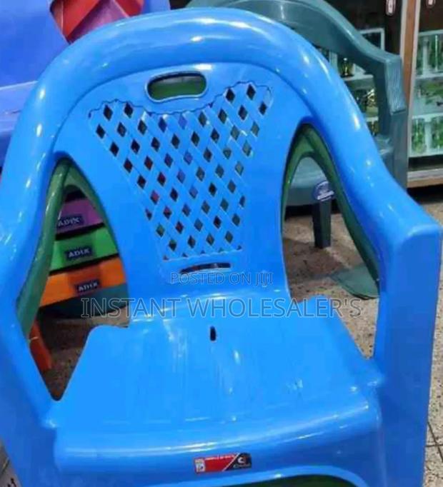 Home Sitting Plastic Chairs