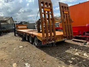 8 Axle Low Bed for Hire