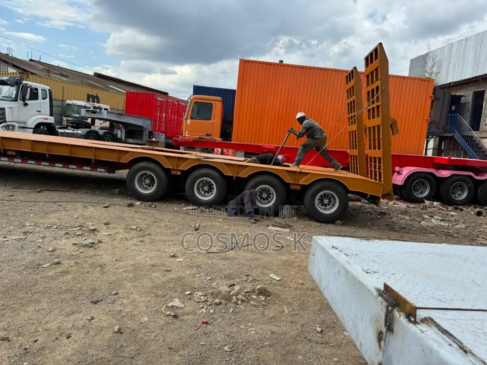 8 Axle Low Bed for Hire